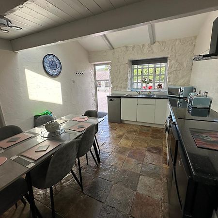 Dwylig Isa Holiday Cottages Rhuddlan Esterno foto
