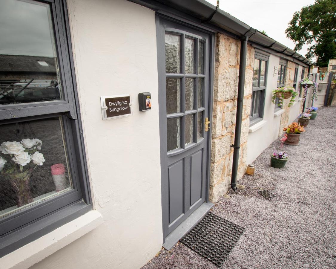 Dwylig Isa Holiday Cottages Rhuddlan Esterno foto