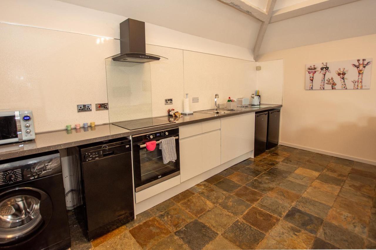 Dwylig Isa Holiday Cottages Rhuddlan Esterno foto