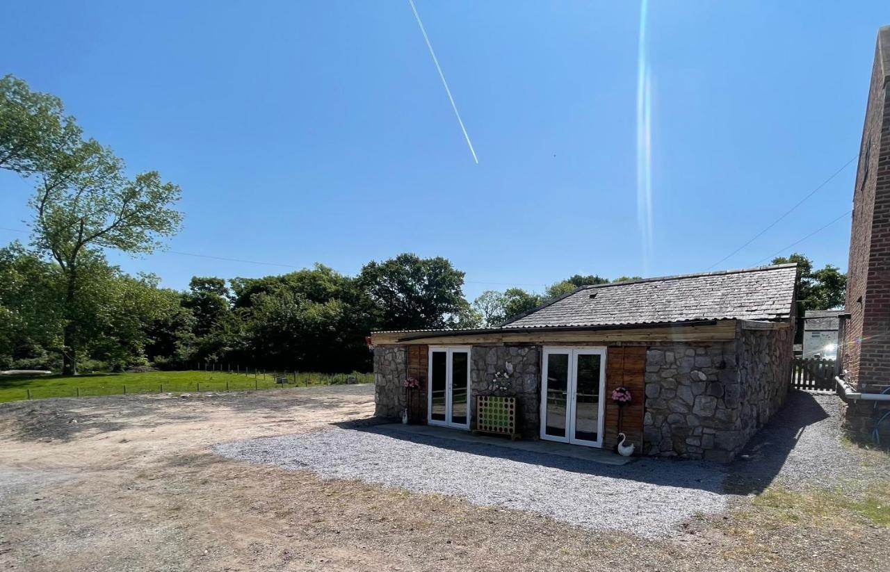 Dwylig Isa Holiday Cottages Rhuddlan Esterno foto