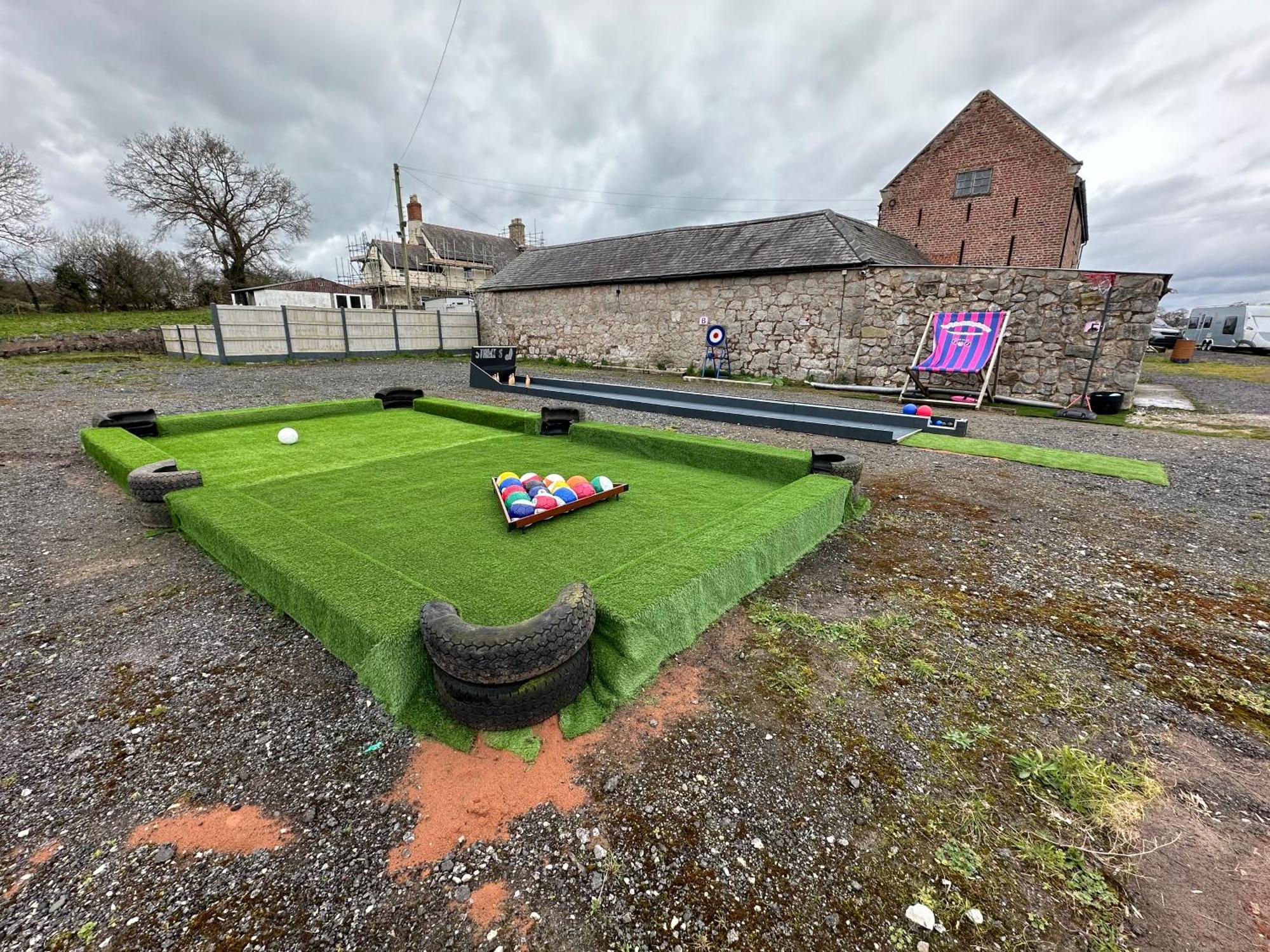 Dwylig Isa Holiday Cottages Rhuddlan Esterno foto