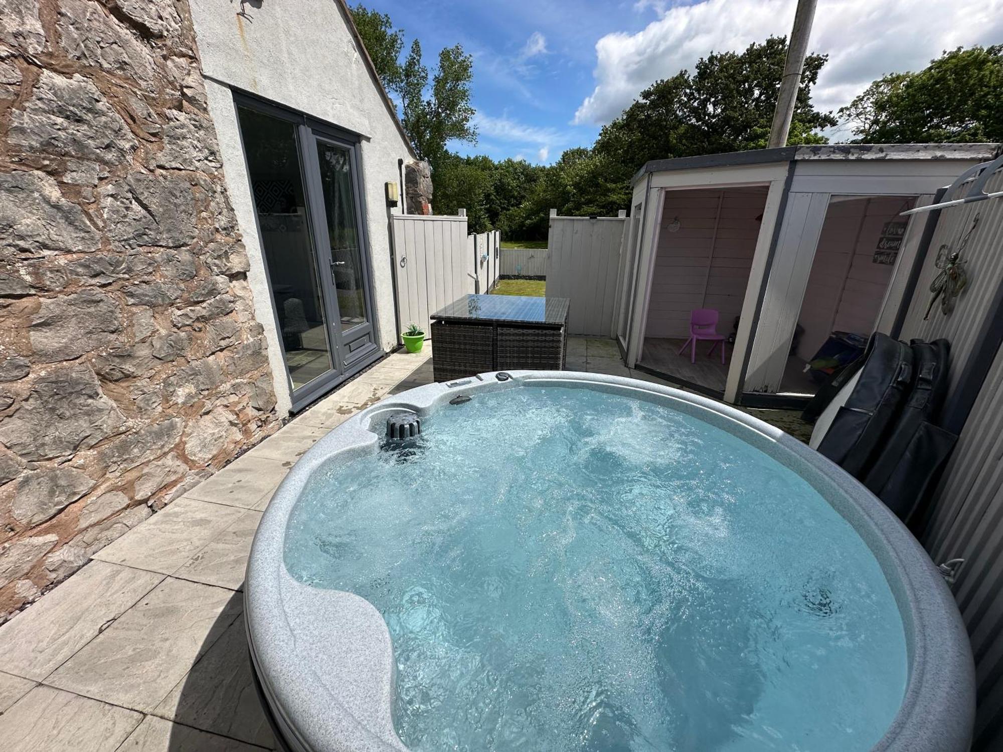 Dwylig Isa Holiday Cottages Rhuddlan Esterno foto